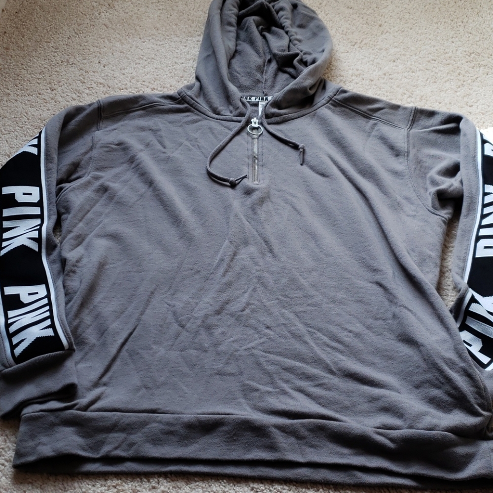 💗EUC-VS Pink hoodie shirt w/pockets  (LG)